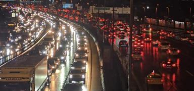 �stanbul'da trafik yo�unlu�u