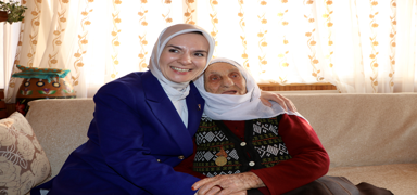 Bakan Gkta 113 yandaki Gll nineyi ziyaret etti