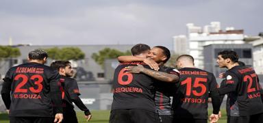 Pendikspor i sahada seriye balad