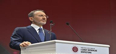 �leti�im Ba�kan� Altun'dan �zboyac�'ya te�ekk�r: Turkey de�il, T�rkiye