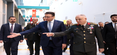 Genelkurmay Bakan Orgeneral Grak'tan Akyol'a ziyaret