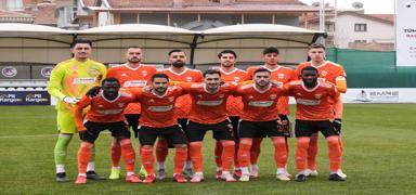 Adanaspor'dan futbolculara sert uyar: nanmayan alsn valizini gitsin