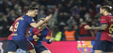 Barcelona kazand� ve zirvenin yeni sahibi oldu