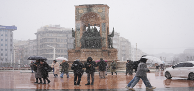 stanbul'da kar ya etkisini artrd