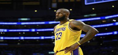 LeBron James 40 sayyla maa damga vurdu