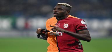Victor Osimhen derbilerde skora katk salamaya devam ediyor