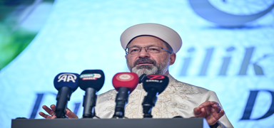 Erba�: Nezaket ve zarafetten yoksun �slupla yap�lan program ve yay�nlara itibar etmeyin