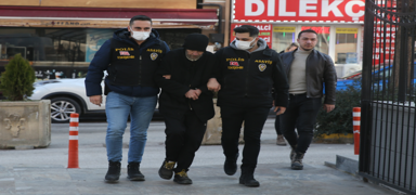 12 yldr kardeinin kimliini kullanan firari hkml yakaland