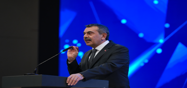 Bakan Tekin: Bu yl dnyayla rekabet edecek beceri temelli bir mfredat getirdik