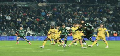 Kocaelispor evinde 2 puan brakt