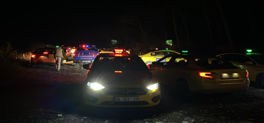 Arnavutky'de taksi ofrne yolculardan gasp
