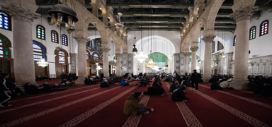 am'daki Emevi Camii'nde Ramazan'n ilk cuma namaz klnd