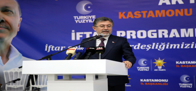 Bakan Yumakl: Deerlerini yitiren memleketlerin ne hale geldiini ok yakndan takip ediyoruz