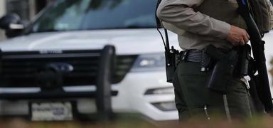 Silahl� bir ki�i etkisiz hale getirildi