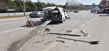 Gaziantep'te otomobil ile hafif ticari aracn arpt kazada 1 kii ld, 3 kii yaraland