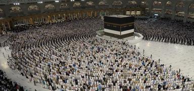 Kabe'de 500 bin kii ile umre rekoru