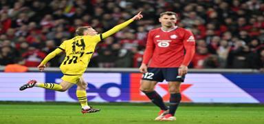 Borussia Dortmund eyrek final biletini geriden gelerek ald!