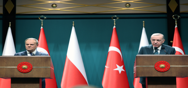 Avrupa'dan Ankara'ya kritik ziyaret... Bakan Erdoan: AB, Trkiye ile g kazanr
