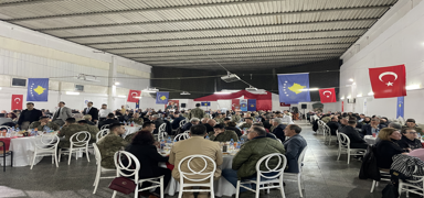 Trk askeri, Kosova'daki Sultan Murat Klas'nda iftar verdi