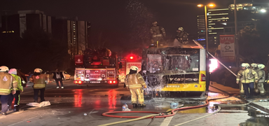 �stanbul'da �zel halk otob�s� yand�