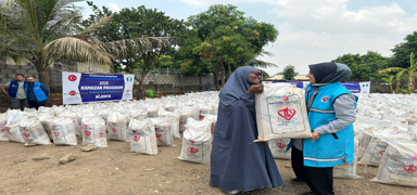 T�rkiye Diyanet Vakf� taraf�ndan Nijerya'da 12 bin 500 ki�iye iftar verildi