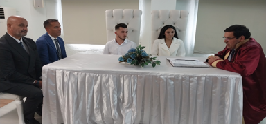 Aile ve Genlik Fonu'yla evlenen iftin nikah yapld
