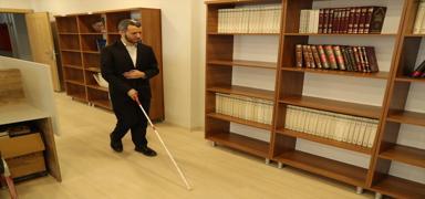 Diyanet Akademisinin grme engelli retim grevlisi, din adamlar yetitirecek