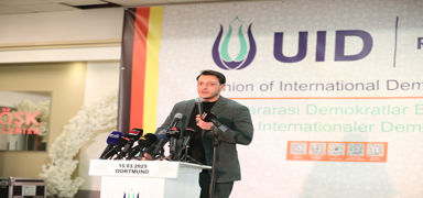 Mesut zil'den AK Parti aklamas