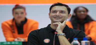 Eczacba Dynavit aklad! Ferhat Akba ile yollar ayrld