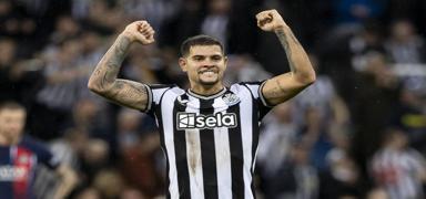 Arsenal'in hedefi 27'lik orta saha Bruno Guimar�es