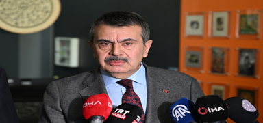 Bakan Tekin: 'anakkale Geilemez' dsturu bir daha silinmemek zere yazld