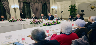 Bakan Erdoan'dan srpriz ziyaret