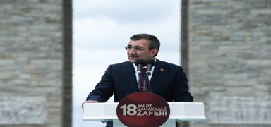 Cumhurba�kan� Yard�mc�s� Y�lmaz'dan 'Ter�rs�z T�rkiye' mesaj�