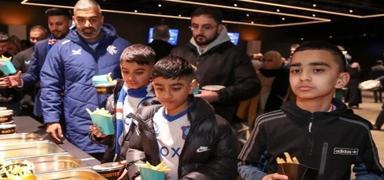 Rangers'tan Ibrox'ta iftar yemei