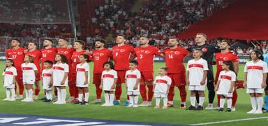 UEFA Uluslar Ligi'nde play-off ve eyrek final ilk malar yarn