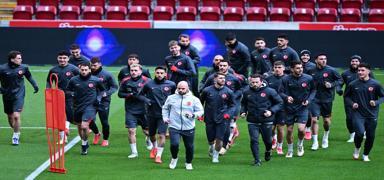 A Milli Takm'da sakatlk!