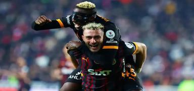 Galatasaray'n sper ikilisi Osimhen ve Bar Alper Ylmaz