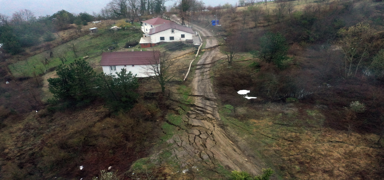 Kastamonu'da heyelan! 2 ev zarar grd