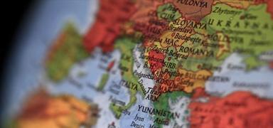 S�rbistan'dan 3 �lkeye i�birli�i tepkisi