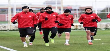 Sivasspor, Adana Demirspor mesaisinde