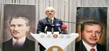 Bakan Uralolu mjdeyi paylat! Yl sonunda hizmete girebilir