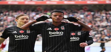 Milli takmda Keny Arroyo'yu artan karar