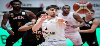 Petkimspor, eyrek final iin parkede