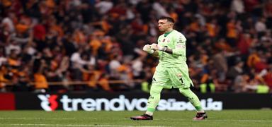 Galatasaray'da derbilerin en deneyimlisi Fernando Muslera