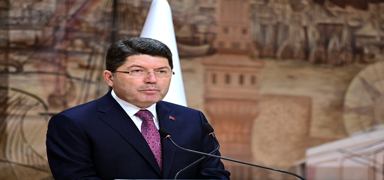 'Tarafszlk ilkesini ihlal ediyor'