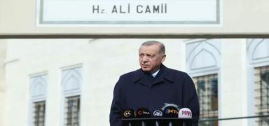 Cumhurbakan Erdoan, cuma namazn Hz. Ali Camisi'nde kld