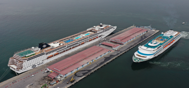 Ege'deki sars�nt�lar, kruvaziyeri T�rkiye'ye y�nlendirdi