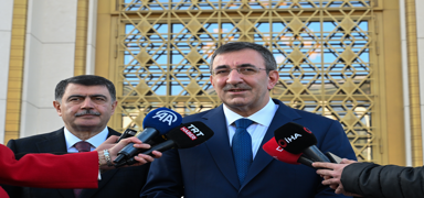 Cumhurba�kan� Yard�mc�s� Y�lmaz: Filistin davas�n�n yan�nda olmaya devam edece�iz