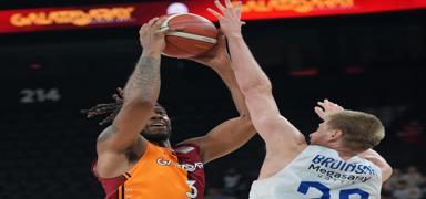Galatasaray evinde kay�p
