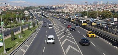 �stanbul'da trafik yo�unlu�u y�zde 6'ya d��t�